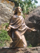 1058-A statue of Jesus on Panarea